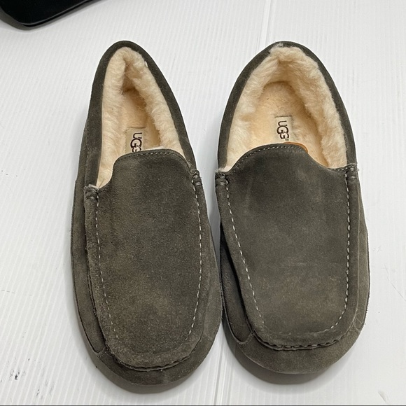 Ugg Mens Ascott Moccasin Slippers Suede GreySize 8 - Picture 2 of 16